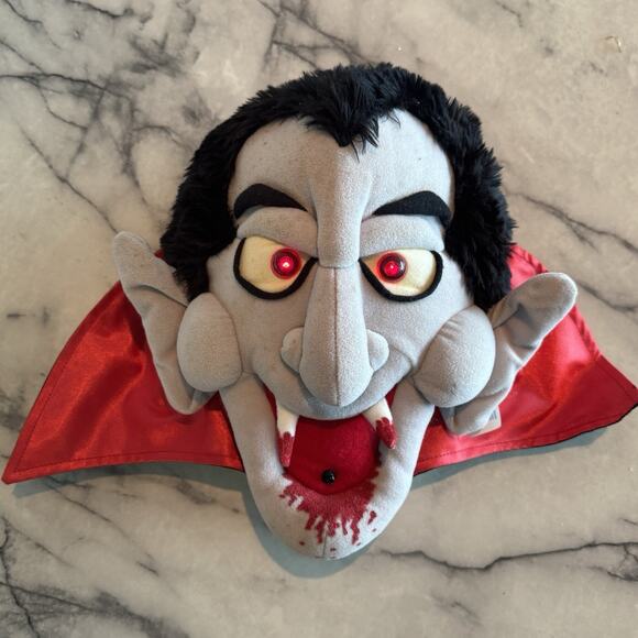 Y2K Halloween Motion Activated Talking Lights Vampire Hanging Plush Kids Of Amr - Picture 10 of 10